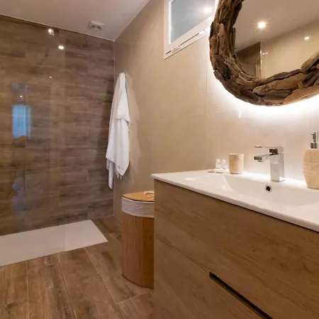 In Guest - Private In The Fishing Port Of * Marbella