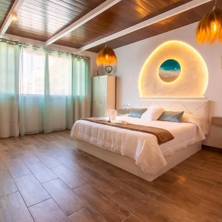In Guest - Private In The Fishing Port Of Guest house *